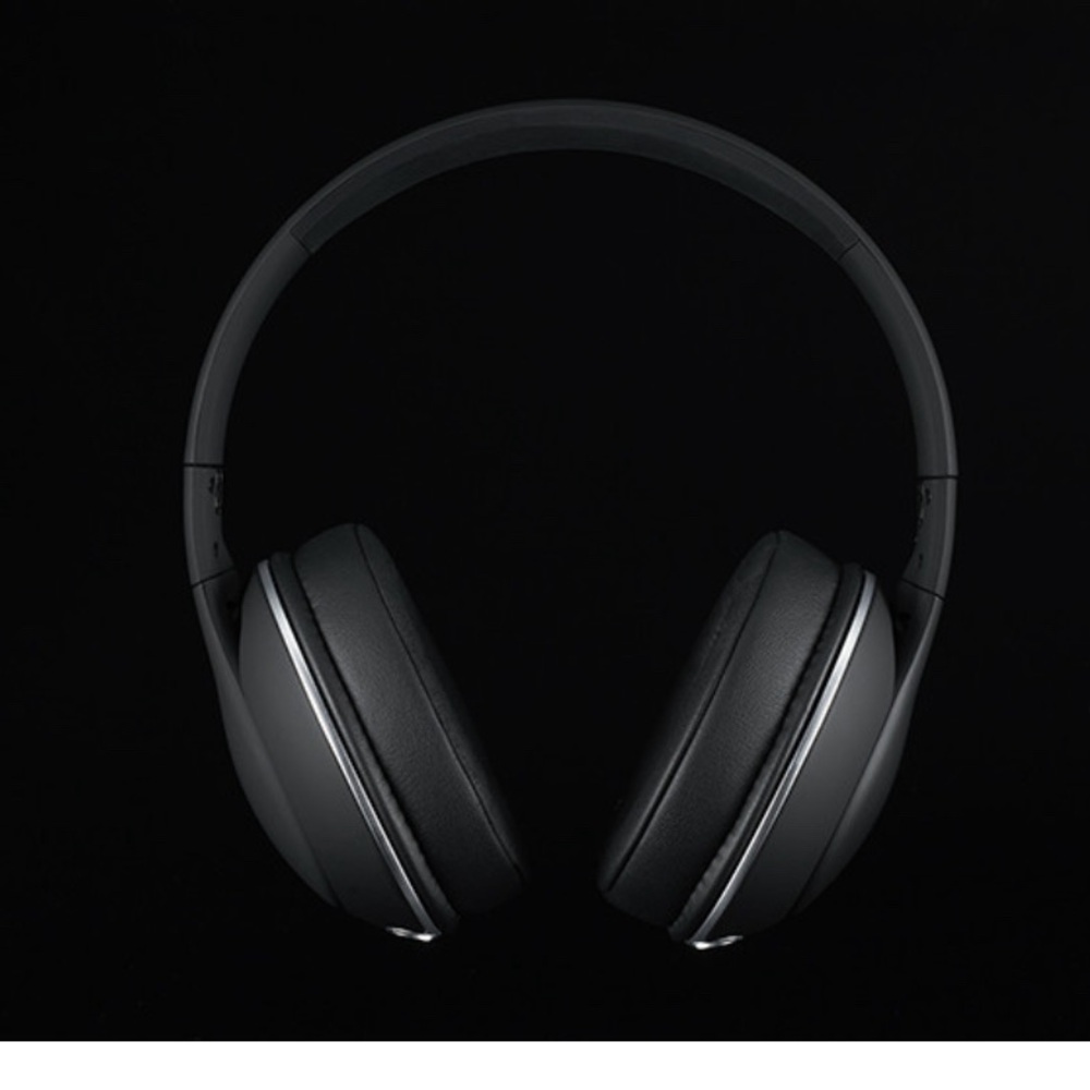COPY - Zedd Double Zero 001 headphones. Black. New. Never used.